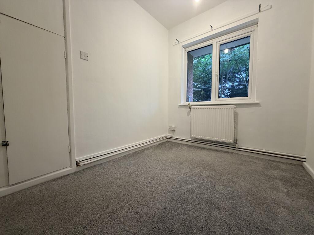 Apartment in Birmingham, West Midlands - View 4