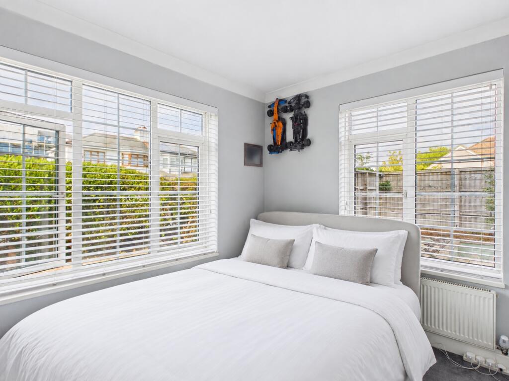 Apartment in Twickenham - View 4