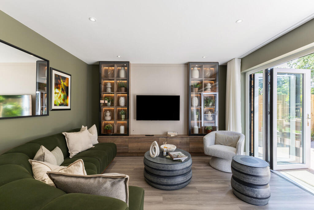 House in Waverley, Chiddingfold - View 4