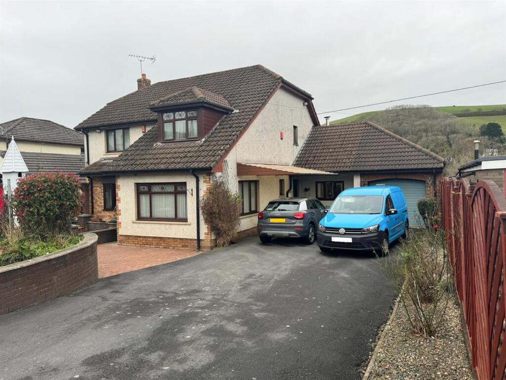 Main image of property: Llanfarian, Aberystwyth