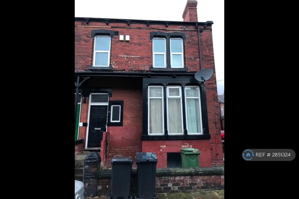 Main image of property: Aberdeen Grove, Leeds, LS12