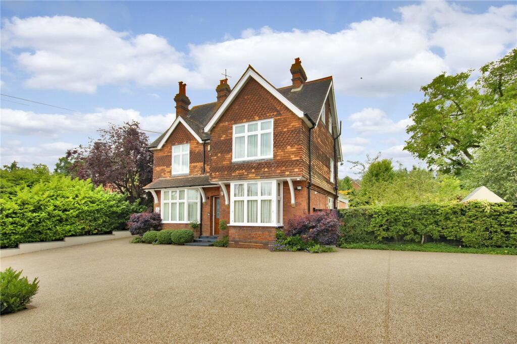 Main image of property: London Road, Westerham, Kent, TN16