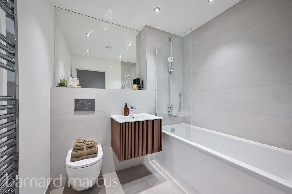 Apartment in London - View 5