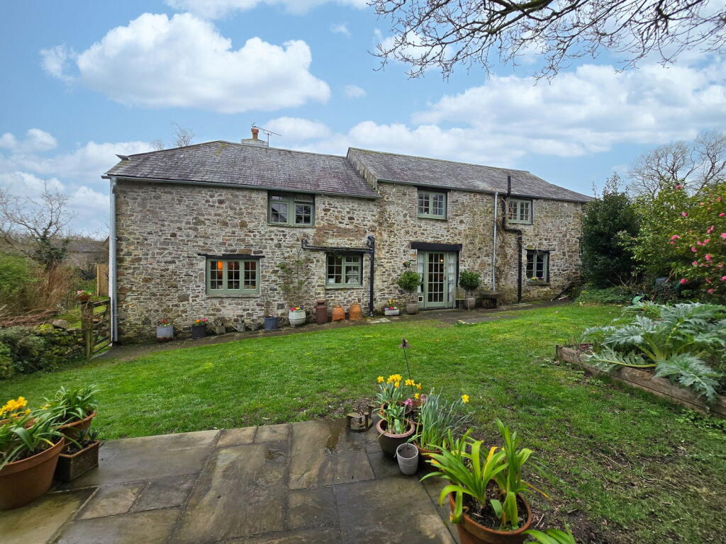 Main image of property: Saltash, PL12 6RN