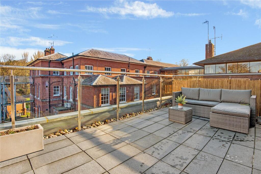 Apartment in Guildford - View 5