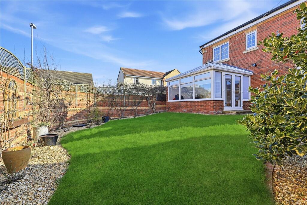 House in Middlesbrough, Hemlington - View 3