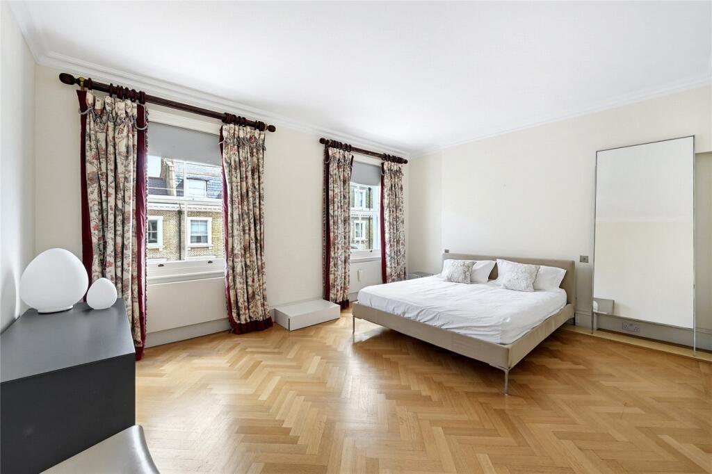 House in London - View 5