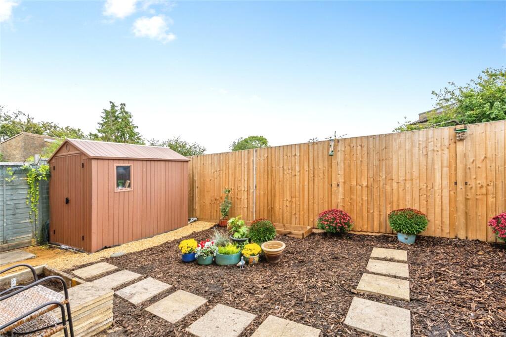 Winterbourne Road, CHICHESTER, West Sussex, PO19 photo 4