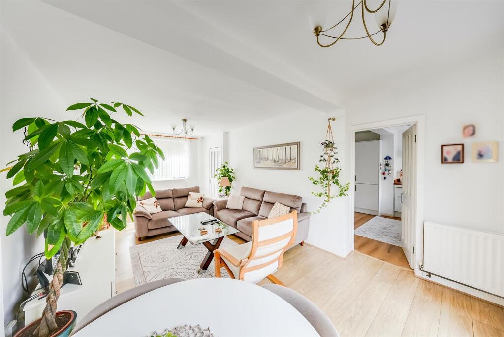 House in London, Wansunt, Crayford - View 5
