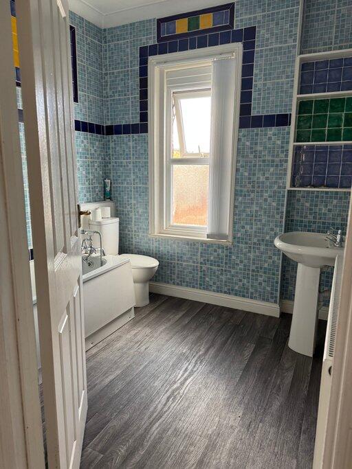 Apartment in Folkestone, Foord - View 5