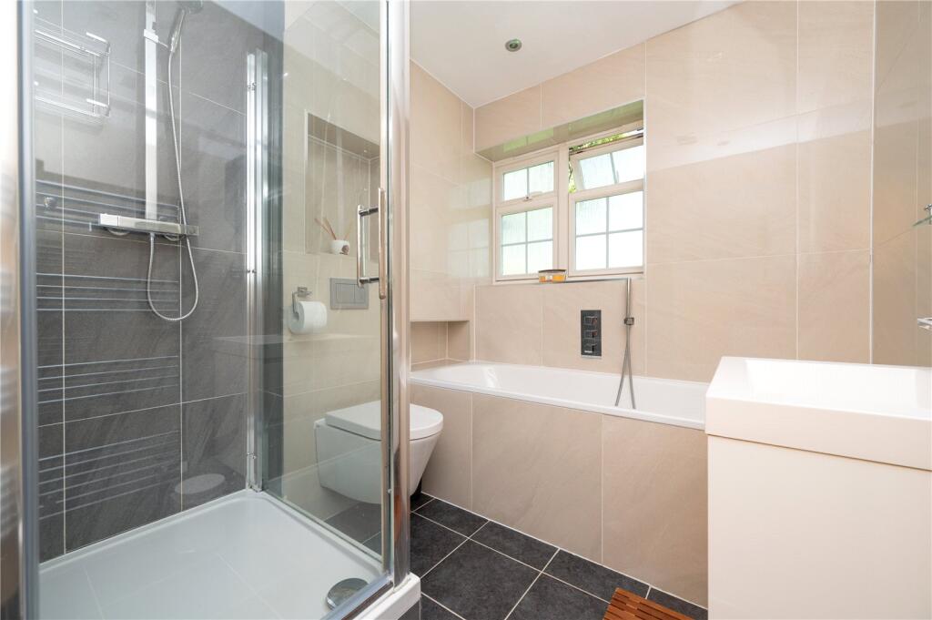 Apartment in St Albans, London Colney - View 3