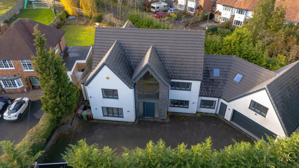 Main image of property: Widney Manor Road, Solihull, B91 3JQ