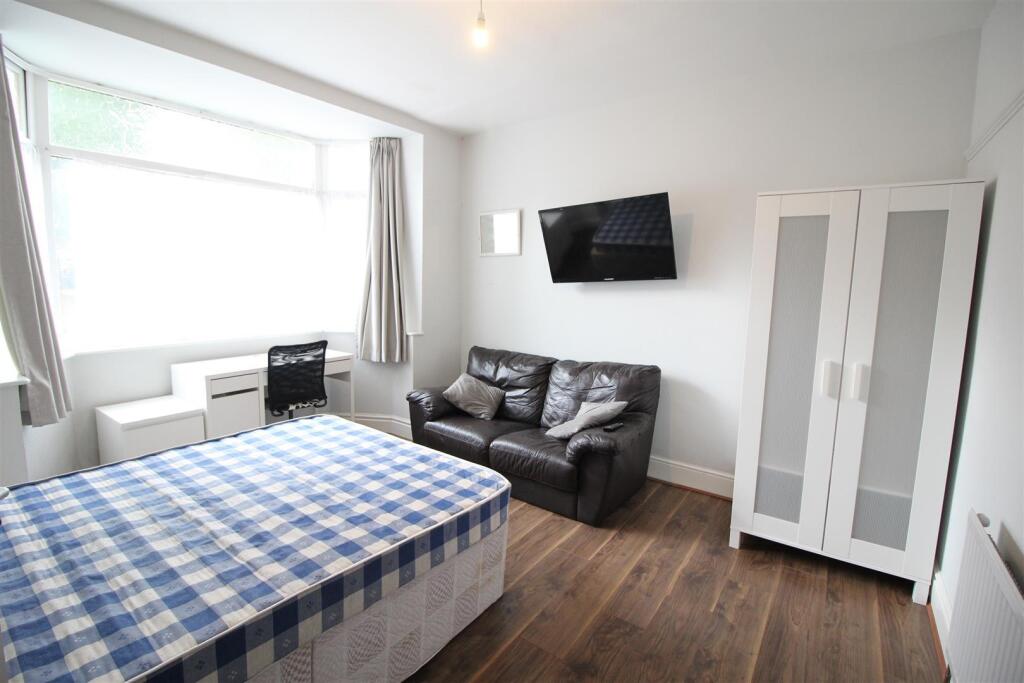 House in Nottingham, Old Lenton, Radford - View 3