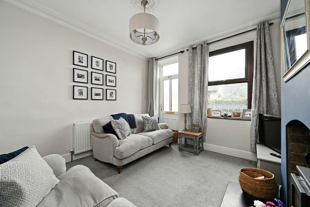 House in Sheffield, South Yorkshire - More