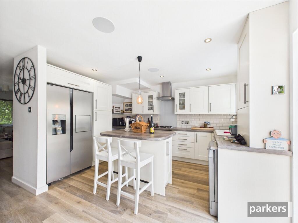 Moss Close, Caversham, Reading, Berkshire, RG4 photo 2