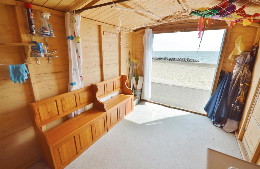 House in Tendring, Holland-on-Sea - View 4