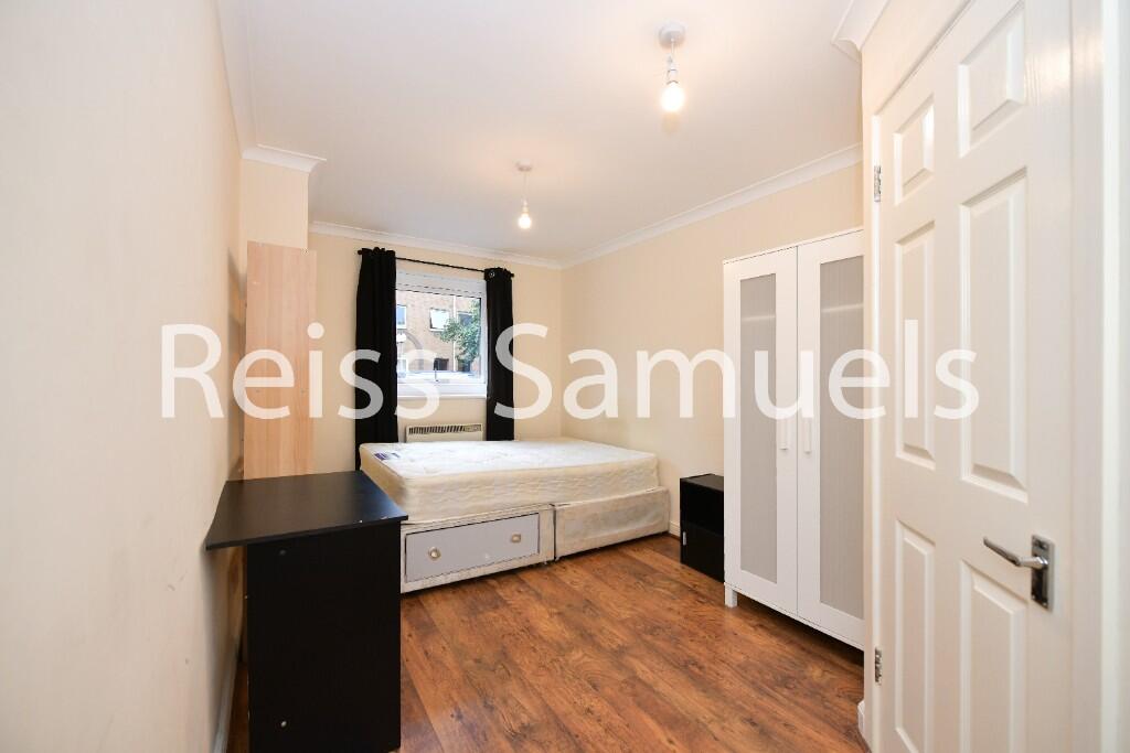 5 bedroom terraced house for rent