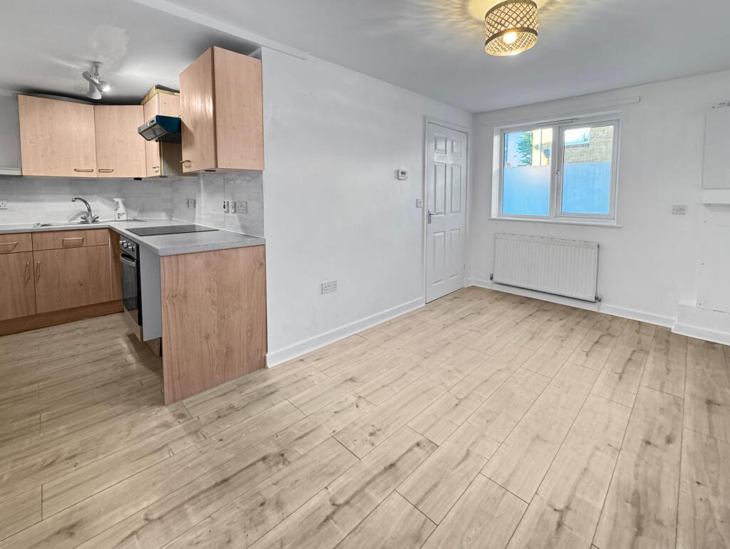 Apartment in Portsmouth - View 5
