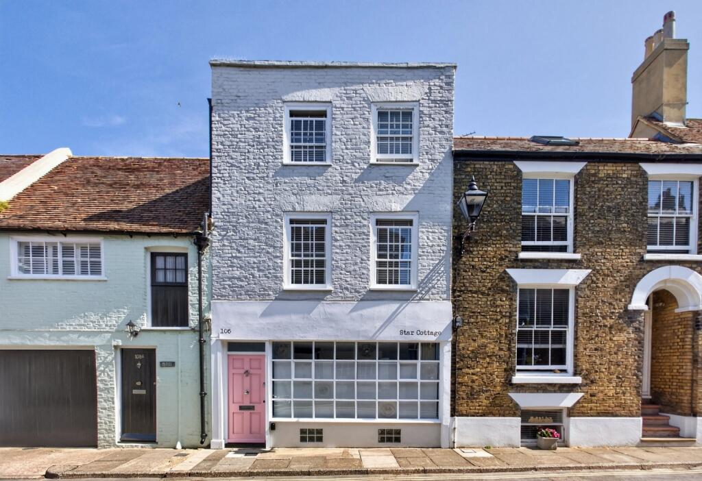 House in Canterbury - View 2