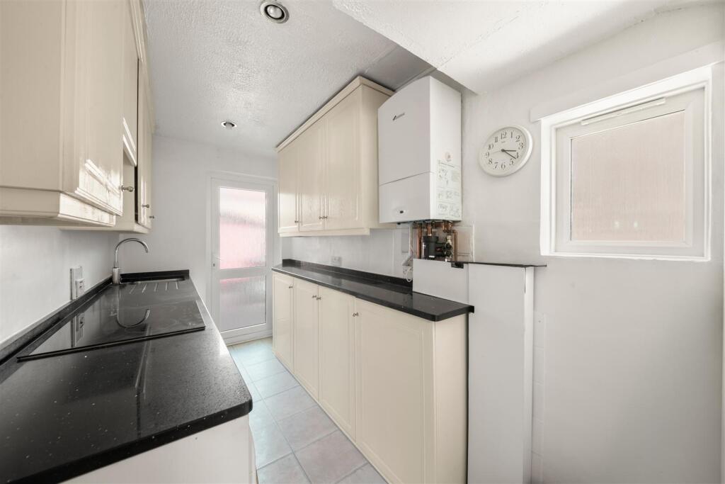 House in Southall - View 5