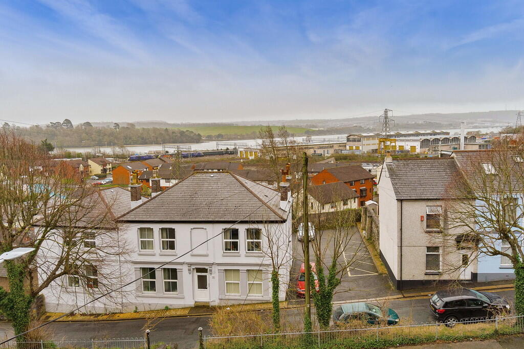 Old Laira Road, Laira photo 2