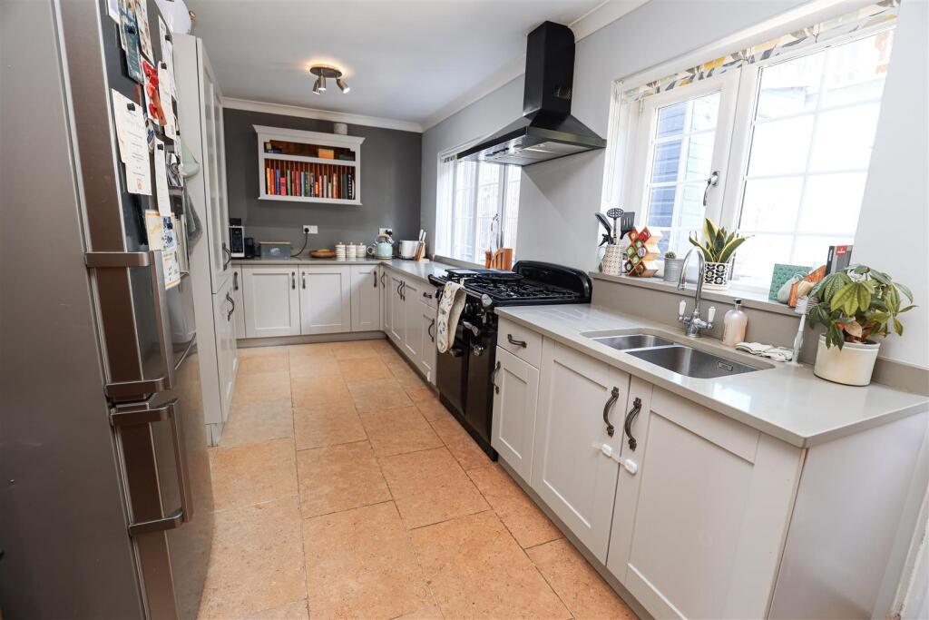 Dinefwr, Ewenny Road, St Brides Major, Vale Of Glamorgan, CF32 0SB - More