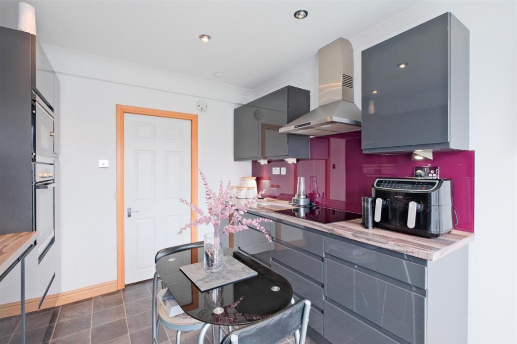 House in Motherwell - View 5