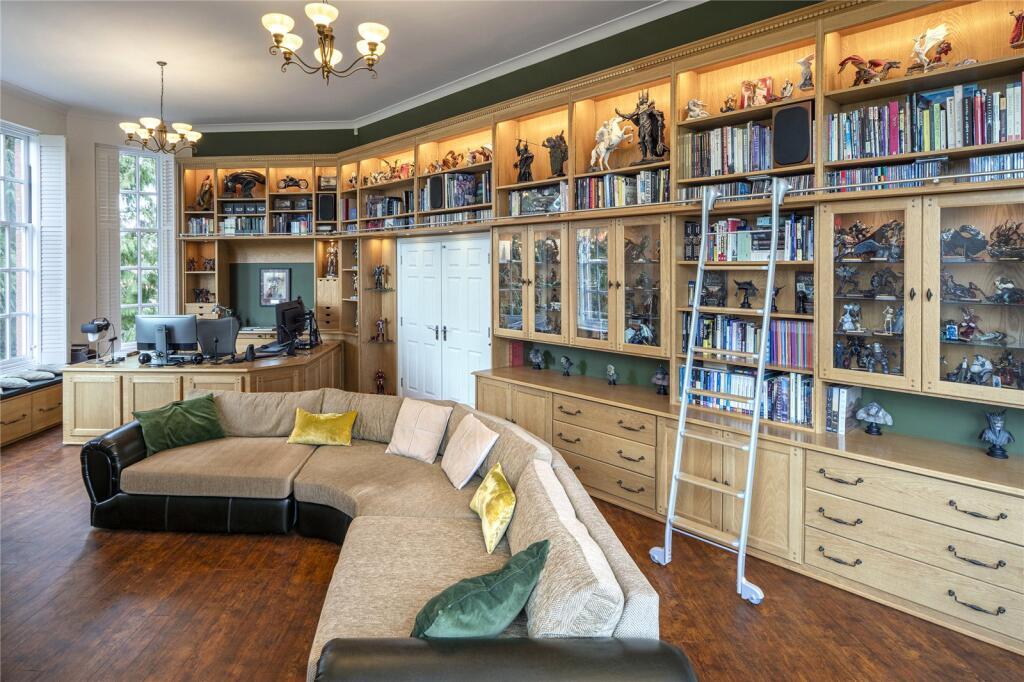 Additional image 8 of Great Leys Court, Beningfield Drive, St. Albans, Hertfordshire, AL2