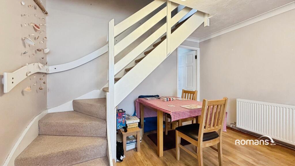 House in Basingstoke and Deane, Tadley Hill, Tadley - View 4