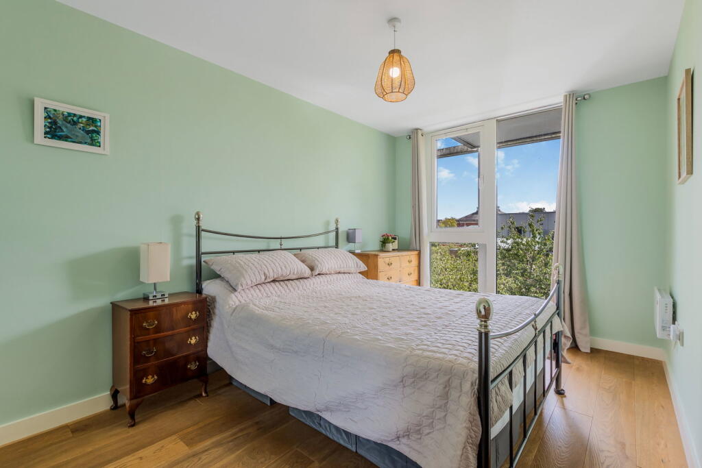 Apartment in London - More