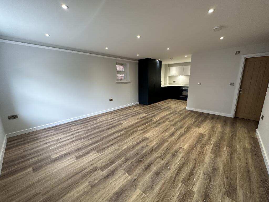 Apartment in Nottingham - View 2