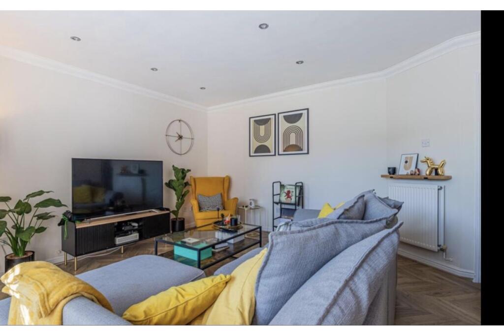 Apartment in Cardiff - View 4