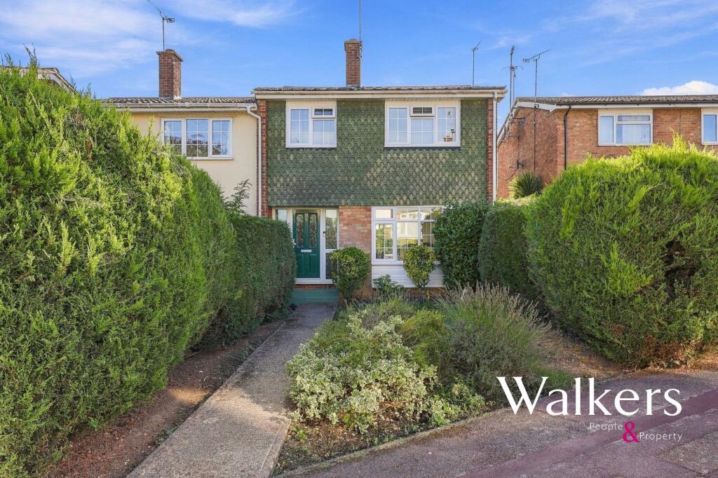 3-bed terraced on Houblon Drive, Chelmsford, £350,000