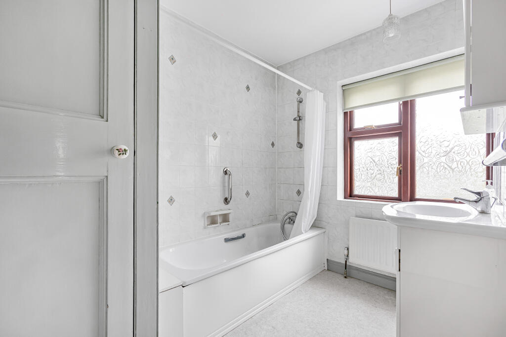 Additional image 12 of Dunstable Road, Redbourn, AL3