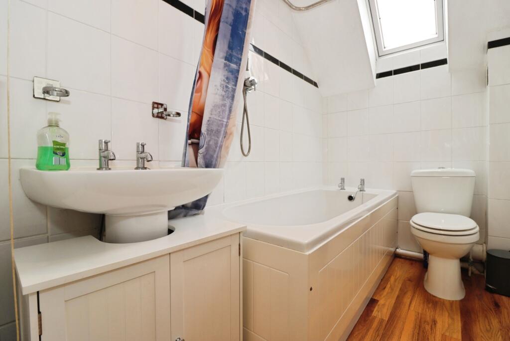 House in Bristol, Bradley Stoke - View 5