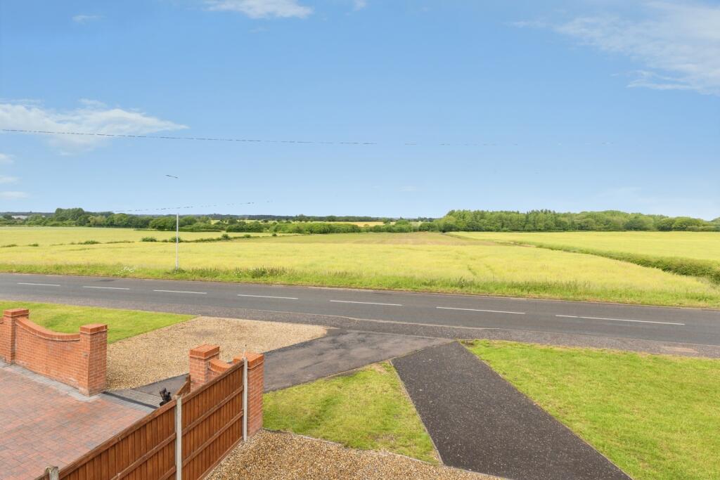 House in South Norfolk, Wymondham - View 2