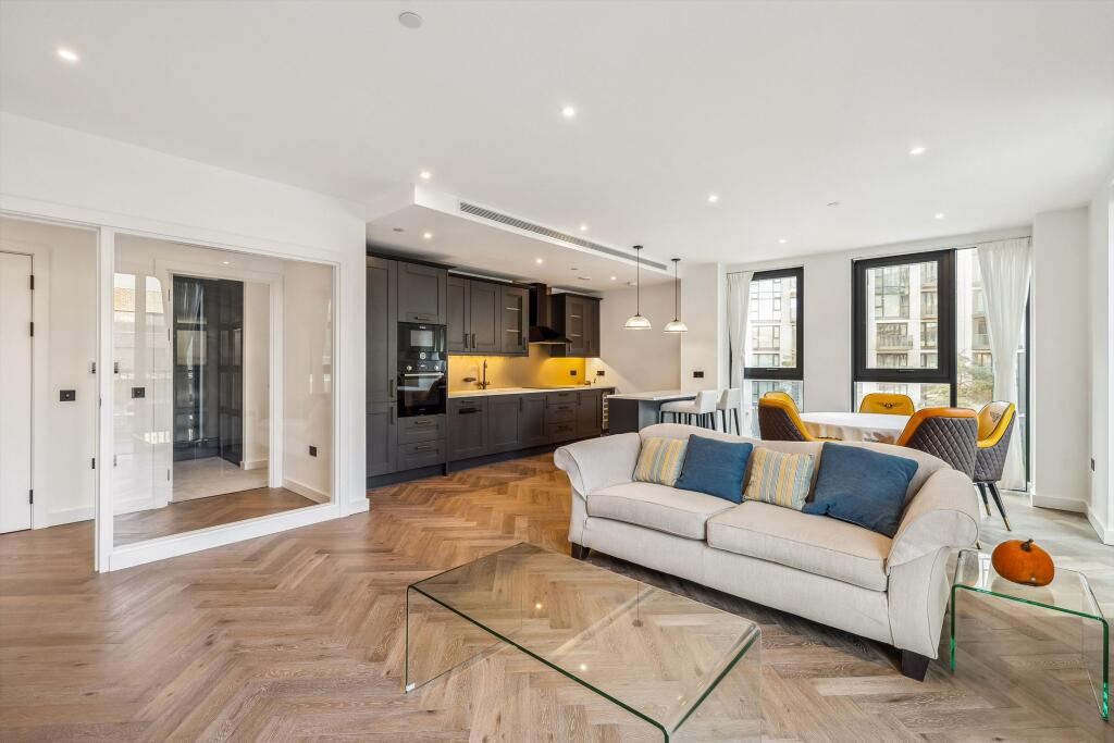 Main image of property: Merino Gardens, Wapping, London, E1W.