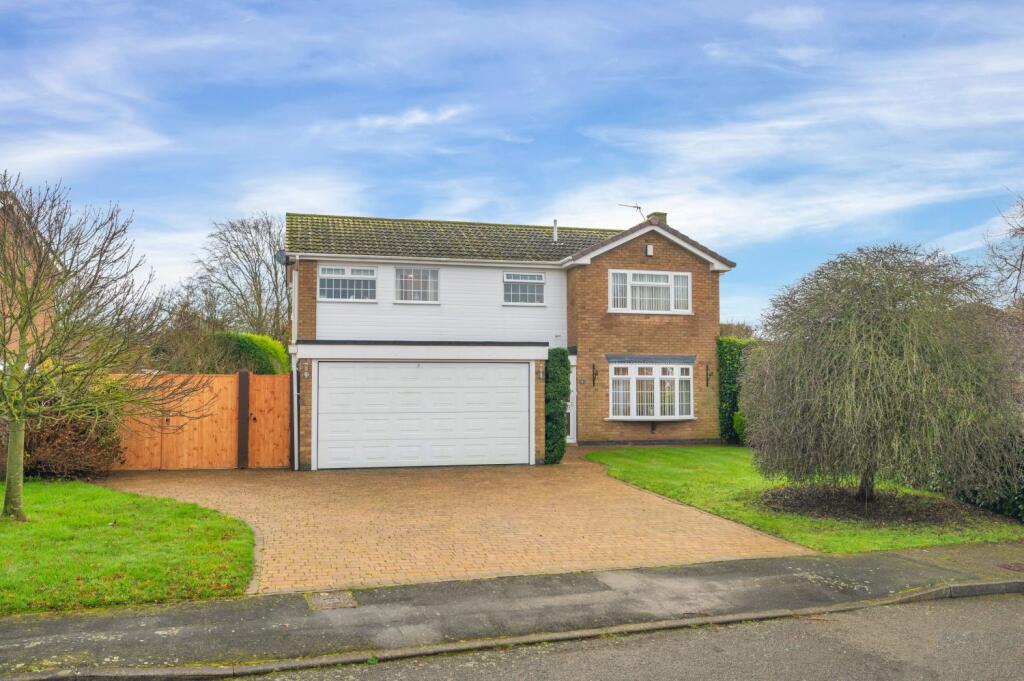 4-bed detached on Cotswold Close, Melton Mowbray, £500,000