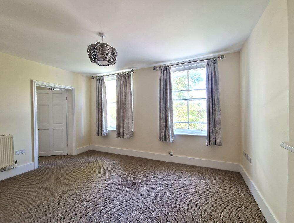 Apartment in Wokingham, Emmbrook - View 5