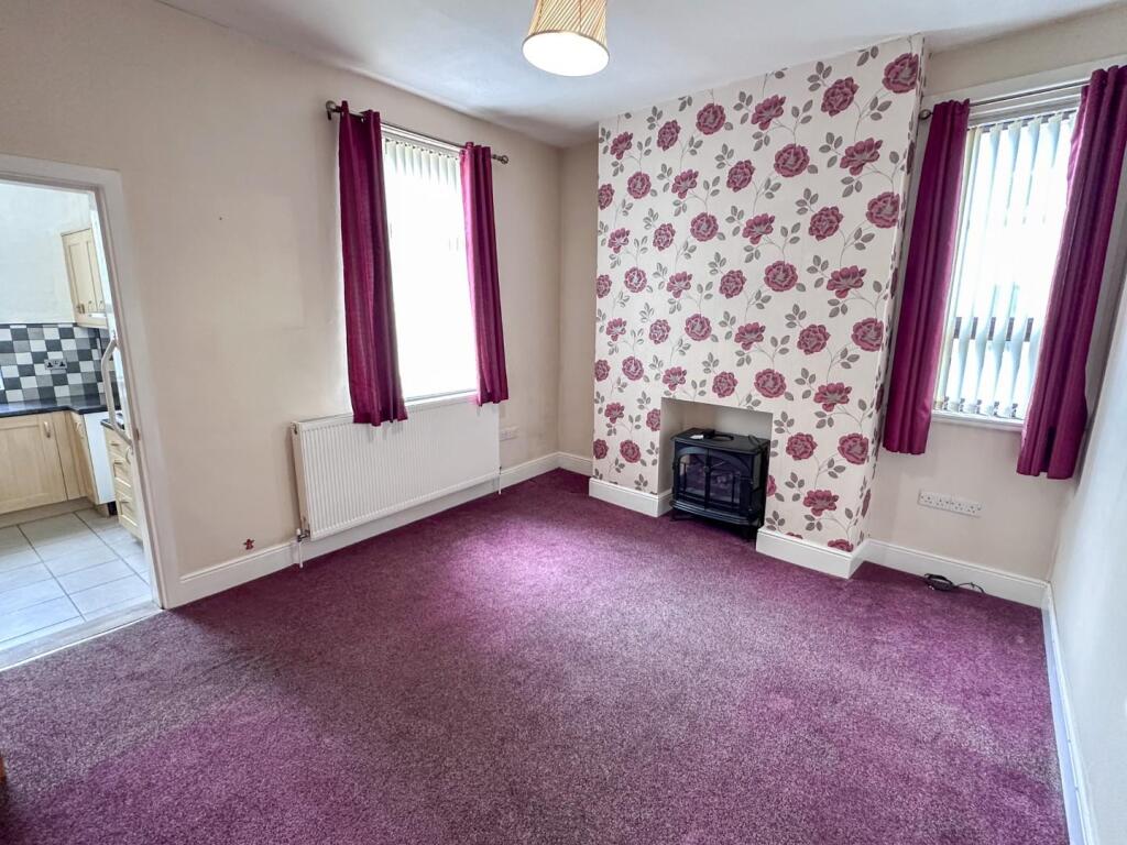 House in Stockport, Heaton Norris, The Four Heatons - More