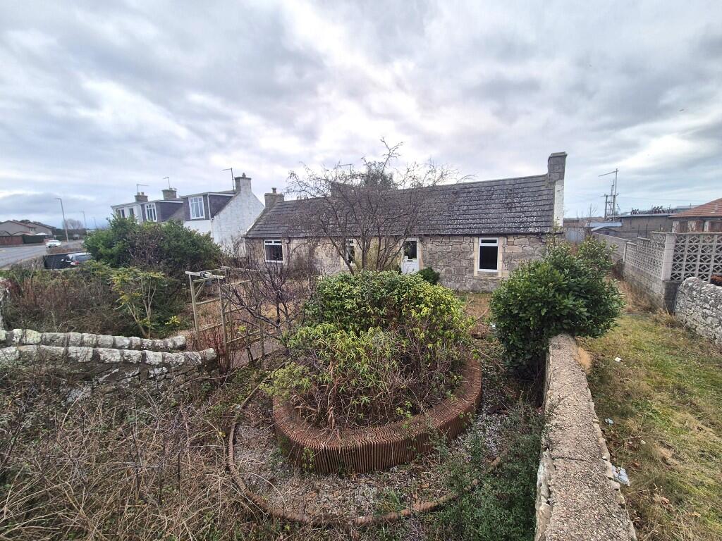 Main image of property: Tigh Cairdeil, 57-59 Elgin Road, Lossiemouth, Moray IV31 6HD