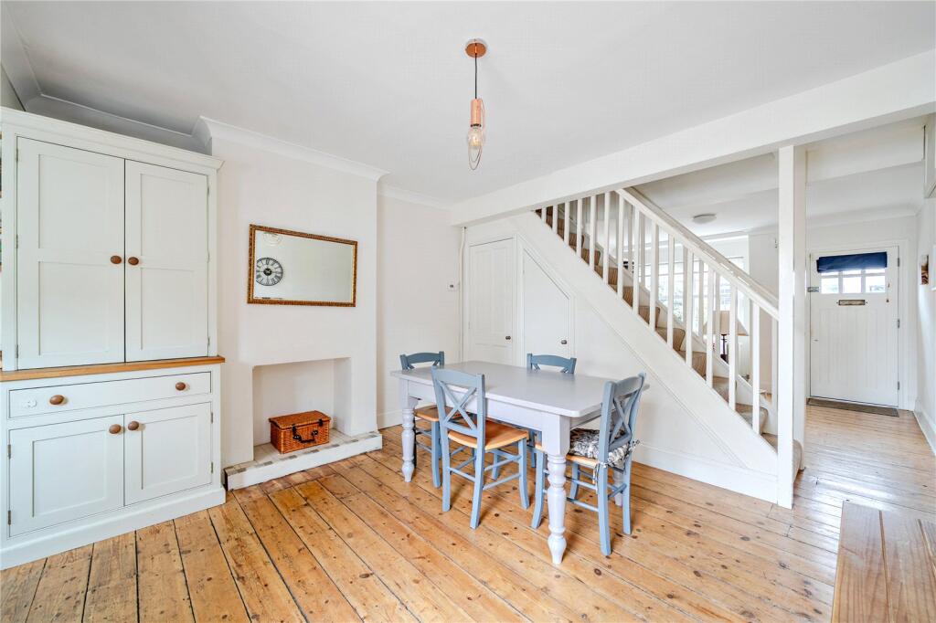 House in East Molesey, Molesey - View 5