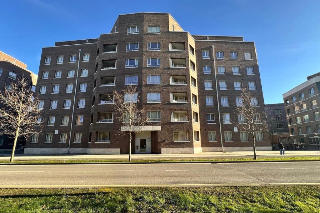 Main image of property: Brocklebank Mansions, IG11