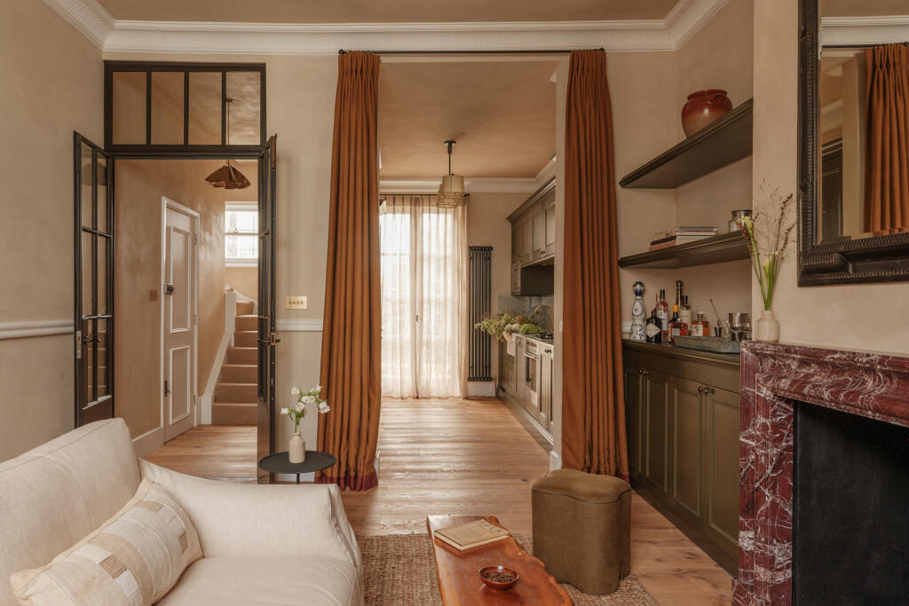 Apartment in London, Royal Borough of Kensington and Chelsea - View 2