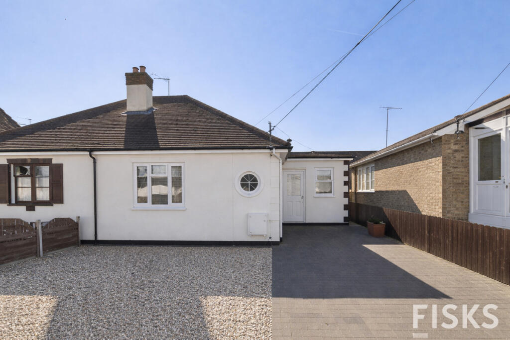 Main image of property: Brackendale Avenue, Basildon, SS13