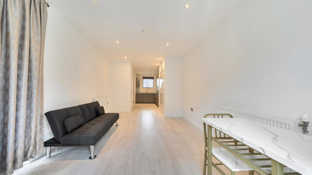 Apartment in London - View 2