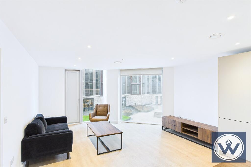 Main image of property: Park View, Dantzic Street, M4