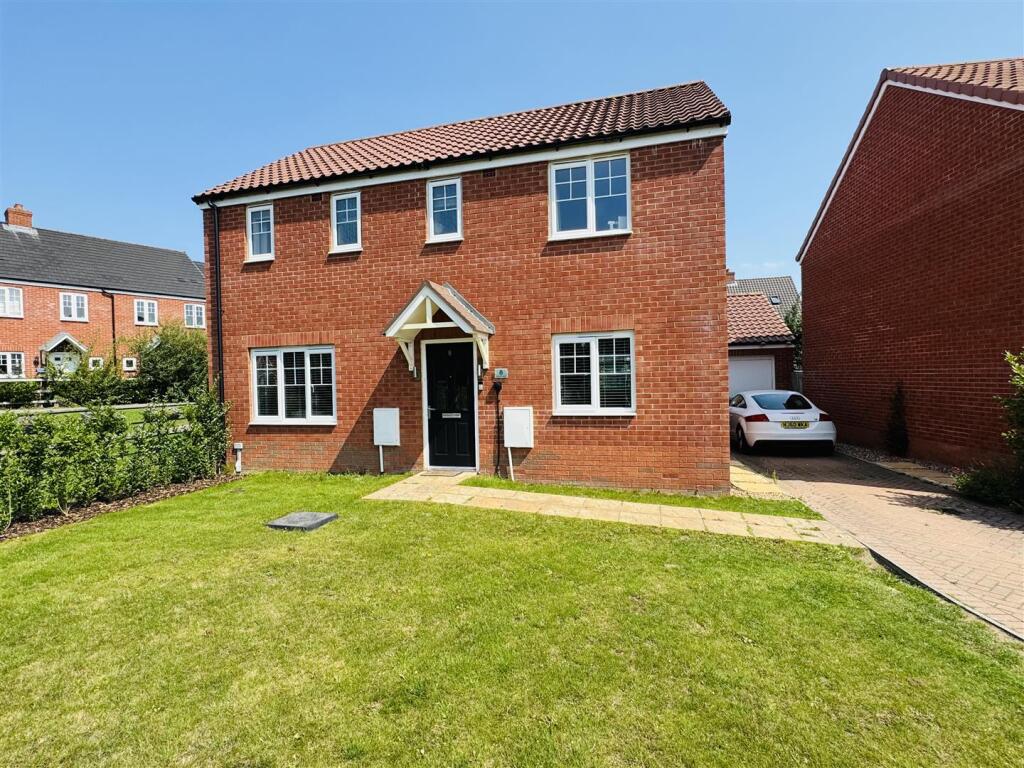 3-bed detached on Hitcham Road, Framlingham, Woodbridge, £400,000