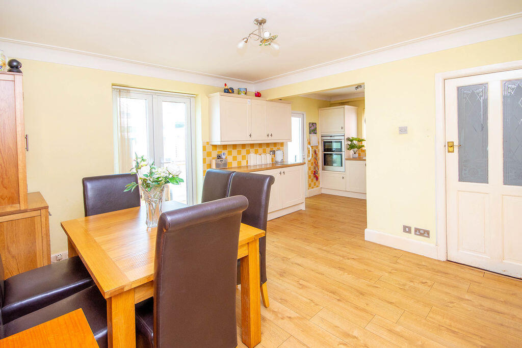 House in Southampton - View 4