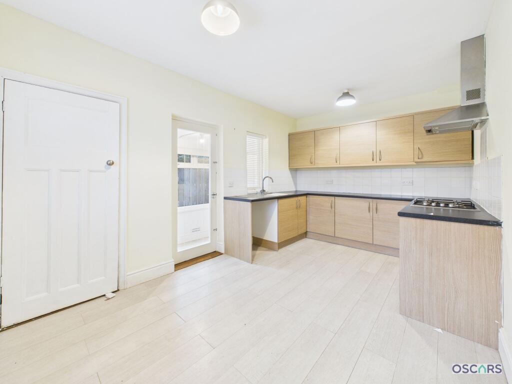 House in Hull - View 3